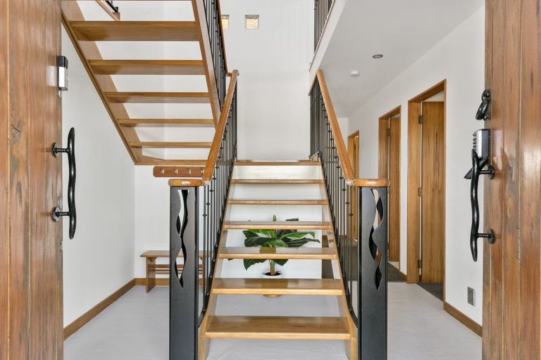 Photo of property in 20 Imran Terrace, Khandallah, Wellington, 6035