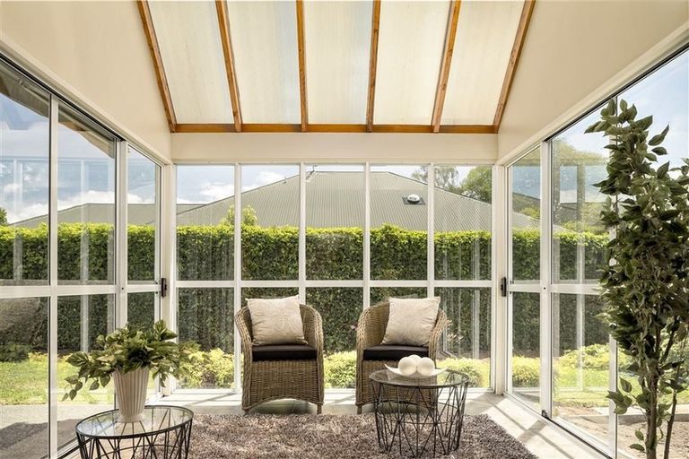 Photo of property in 2/251 Memorial Avenue, Burnside, Christchurch, 8053