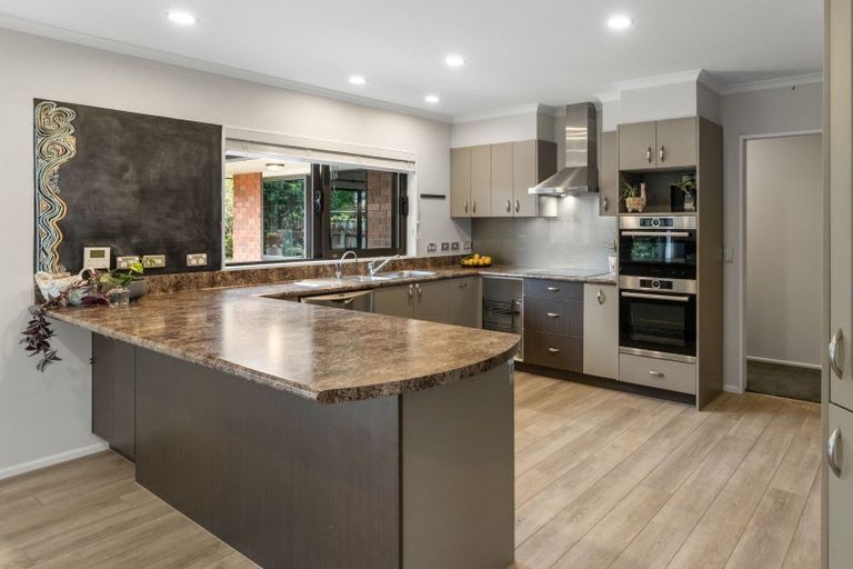 Photo of property in 6 Nimmo Avenue, Waikanae, 5036