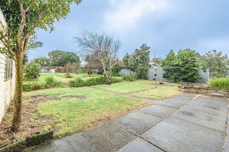 Photo of property in 38 Cornfoot Street, Castlecliff, Whanganui, 4501