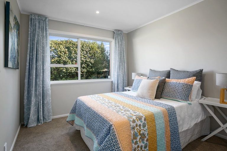 Photo of property in 54 Regent Street, Silverdale, Hamilton, 3216