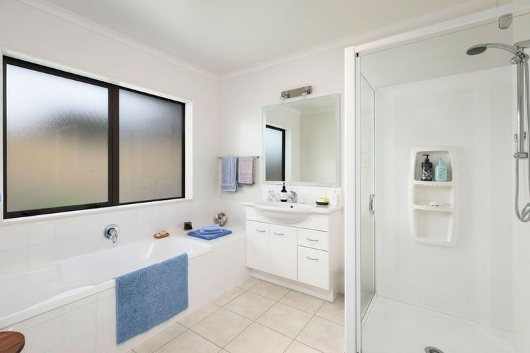 Photo of property in 38 Longmynd Drive, Katikati, 3129