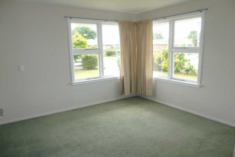 Photo of property in 23a Coniston Avenue, Te Atatu South, Auckland, 0610
