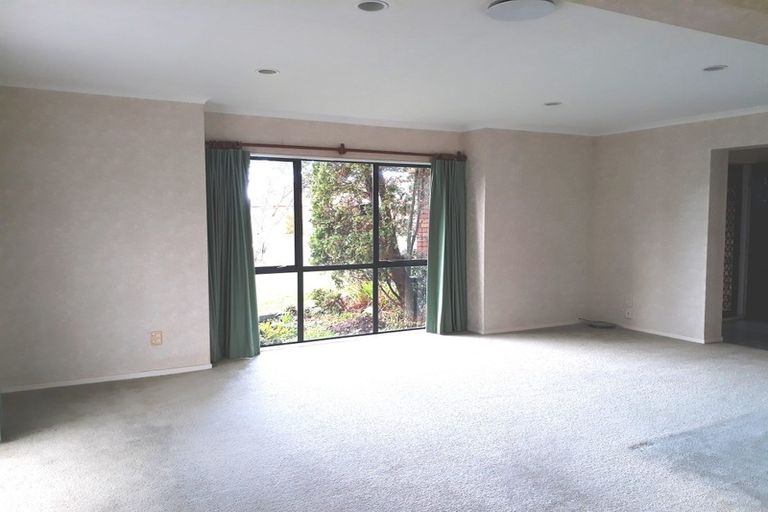 Photo of property in 137 Burswood Drive, Burswood, Auckland, 2013