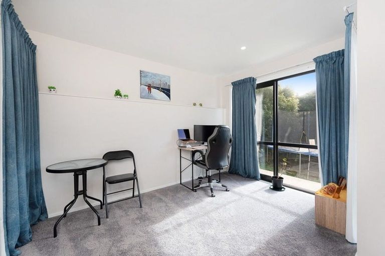 Photo of property in 12b Marjory Close, Broadmeadows, Wellington, 6035