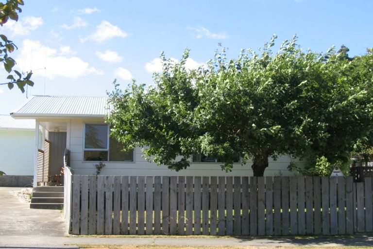 Photo of property in 5b Beryl Grove, Birchville, Upper Hutt, 5018