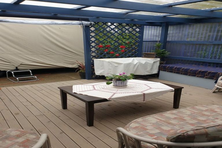 Photo of property in 58 York Street, Picton, 7220