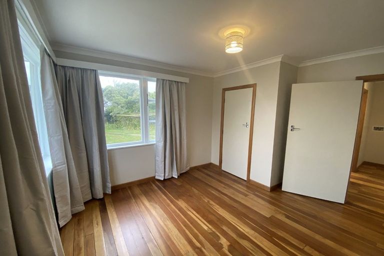 Photo of property in 148 Main Road, Tawa, Wellington, 5028