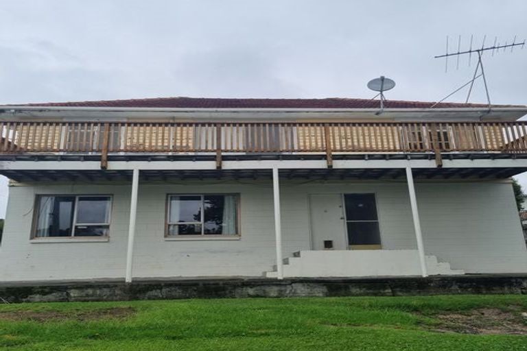 Photo of property in 30 Tomo Street, New Lynn, Auckland, 0600