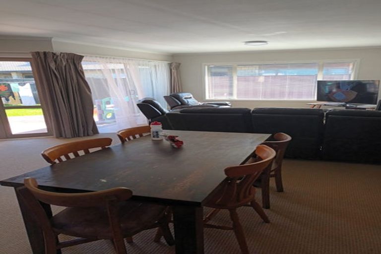 Photo of property in 27/64 Kawaha Point Road, Kawaha Point, Rotorua, 3010