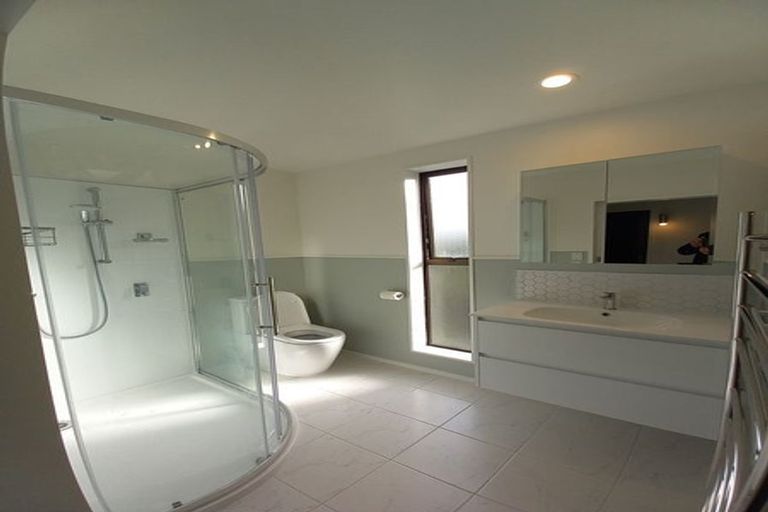 Photo of property in 89 Black Rock Road, Newlands, Wellington, 6037