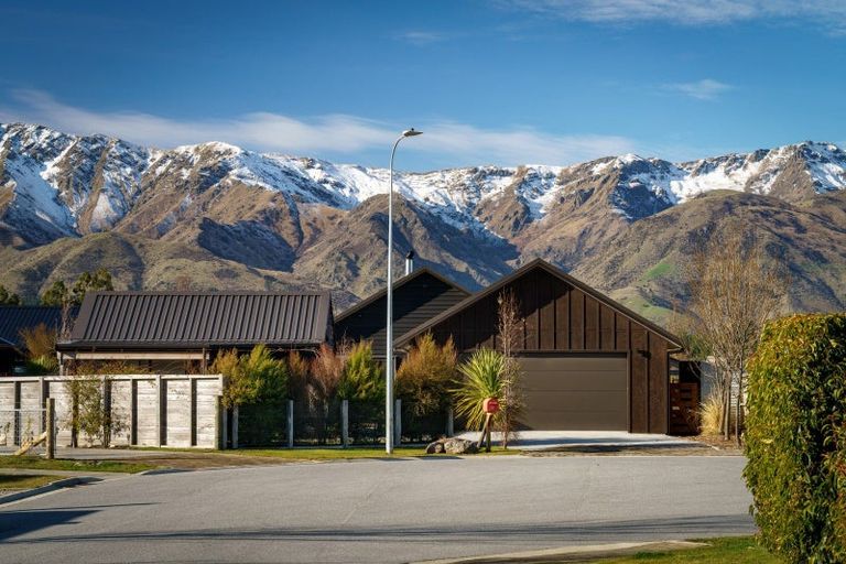 Photo of property in 23 Teal Place, Lake Hawea, Wanaka, 9382