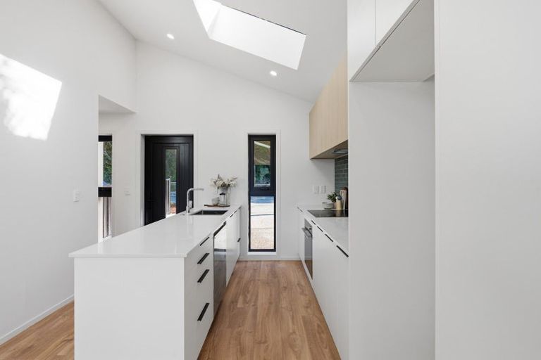 Photo of property in 27 Westhaven Drive, Tawa, Wellington, 5028