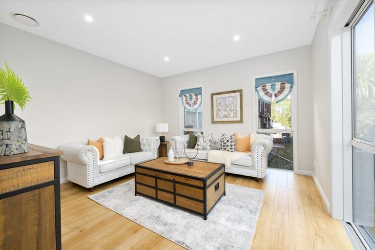 Photo of property in 5 Moko Lane, Greenhithe, Auckland, 0632