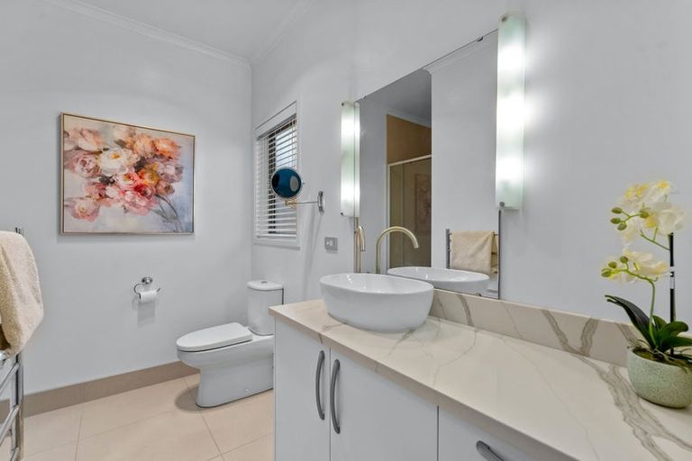 Photo of property in 5 Sophia Place, Karaka, Papakura, 2113