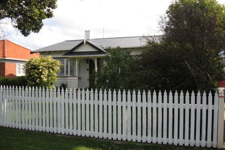 Photo of property in 103 Bell Road, Waiwhetu, Lower Hutt, 5010