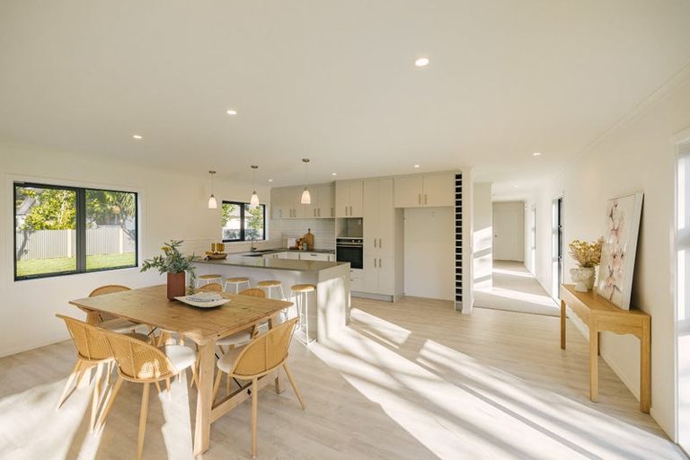 Photo of property in 31 Muhunoa Road East, Ohau, Levin, 5570