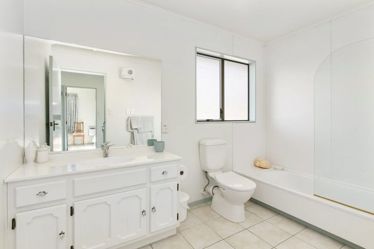 Photo of property in 14 Bloomfield Terrace, Hutt Central, Lower Hutt, 5010