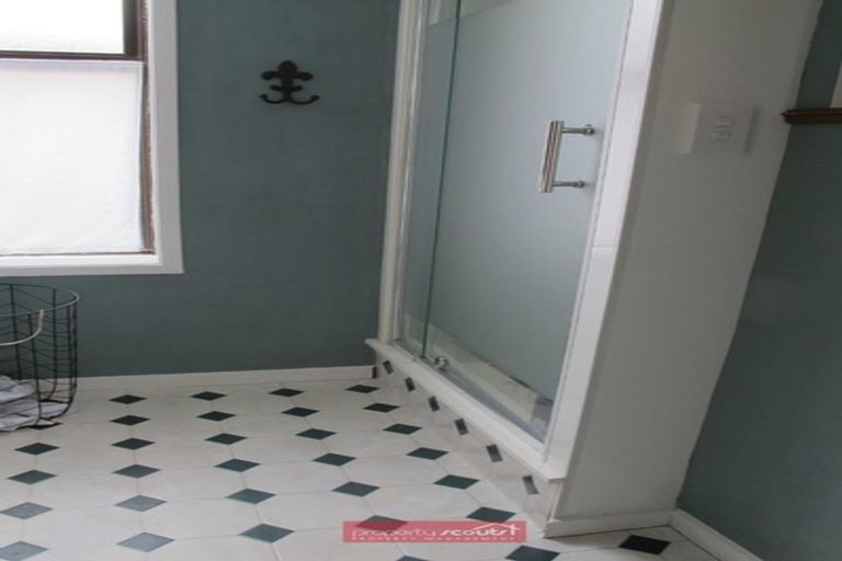 Photo of property in 25 Law Street, Caversham, Dunedin, 9012