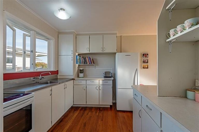Photo of property in 3 Hunter Street, Milson, Palmerston North, 4414