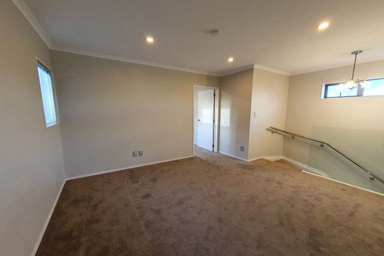 Photo of property in 813 Te Atatu Road, Te Atatu Peninsula, Auckland, 0610