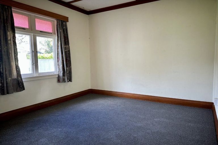 Photo of property in 36 Saint Johns Avenue, Palmerston North, 4414