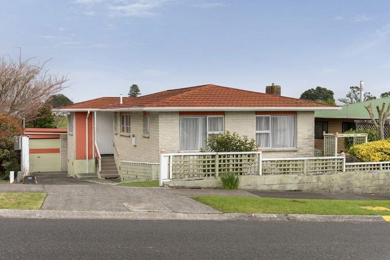 Photo of property in 7 Silby Street, Waitara, 4320
