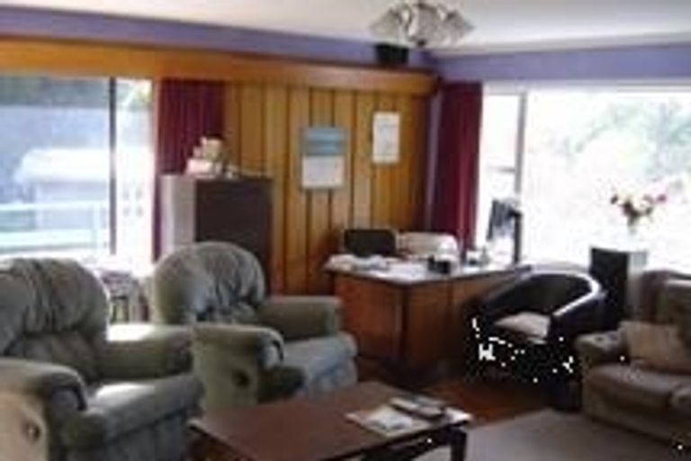 Photo of property in 480 Stokes Valley Road, Stokes Valley, Lower Hutt, 5019