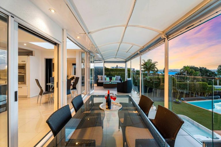 Photo of property in 100 Bramley Drive, Farm Cove, Auckland, 2012