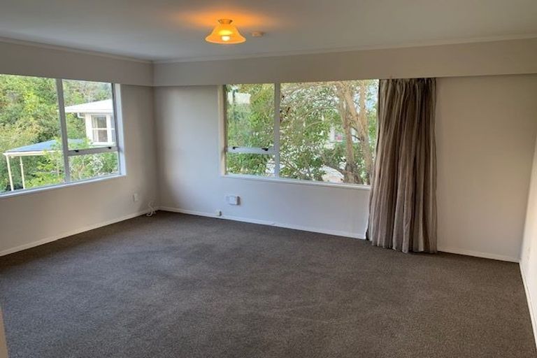 Photo of property in 54 Fruitvale Road, New Lynn, Auckland, 0600