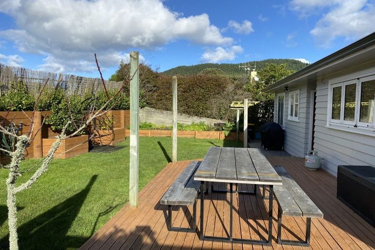 Photo of property in 61 Redwood Avenue, Tawa, Wellington, 5028