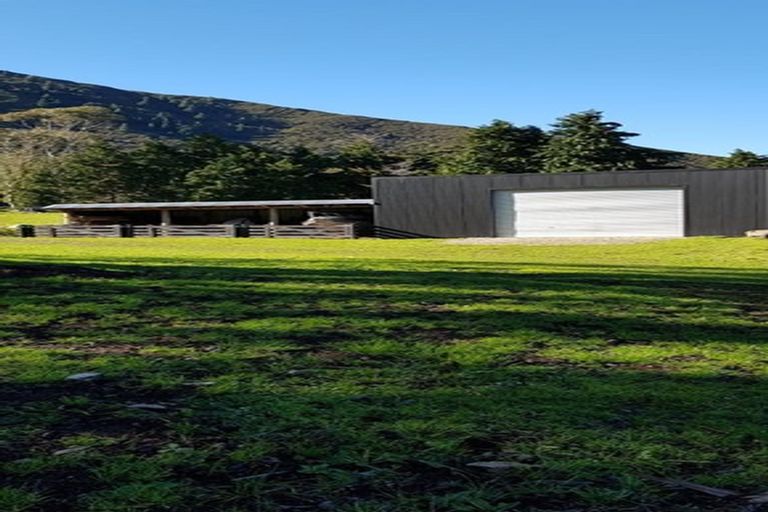 Photo of property in 531 Clova Bay Road, Totaranui, Picton, 7282