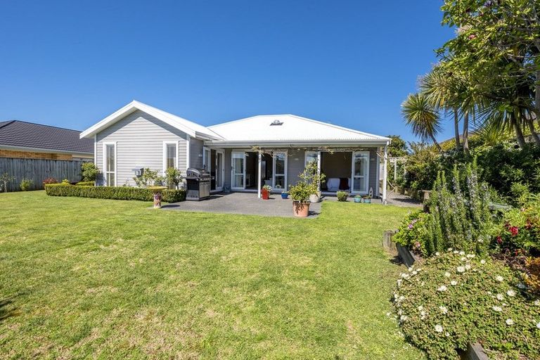 Photo of property in 55 Regent Drive, Paraparaumu Beach, Paraparaumu, 5032