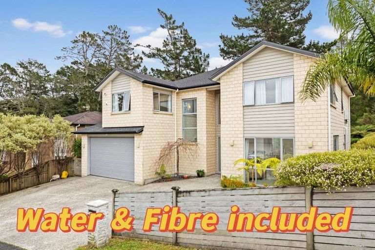 Photo of property in 56 Harrowglen Drive, Northcross, Auckland, 0630