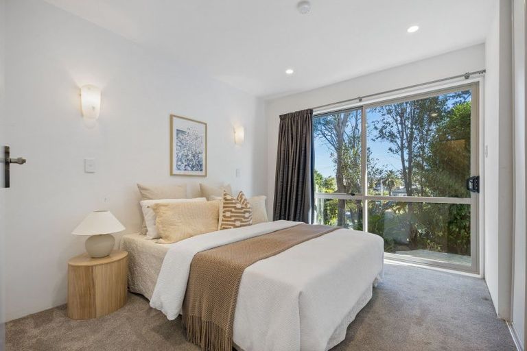 Photo of property in 825 Beach Road, Browns Bay, Auckland, 0630