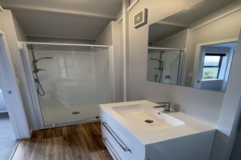 Photo of property in 106c Wyndham Road, Pinehaven, Upper Hutt, 5019