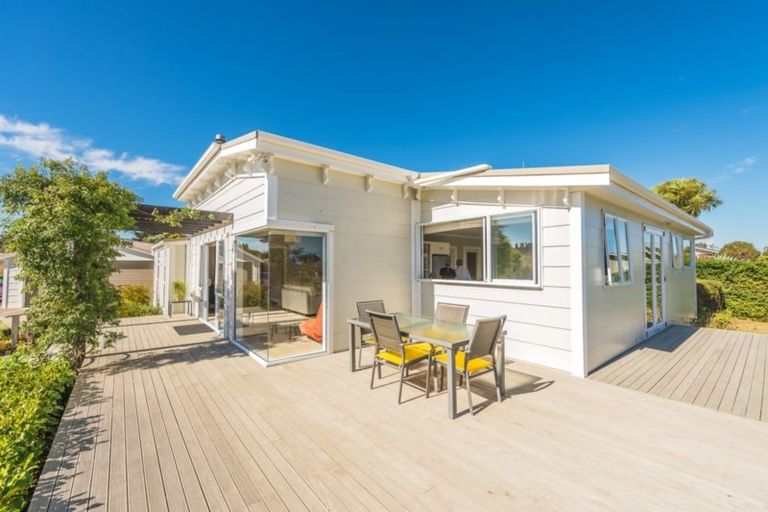 Photo of property in 8a Tirimoana Place, Otamatea, Whanganui, 4501