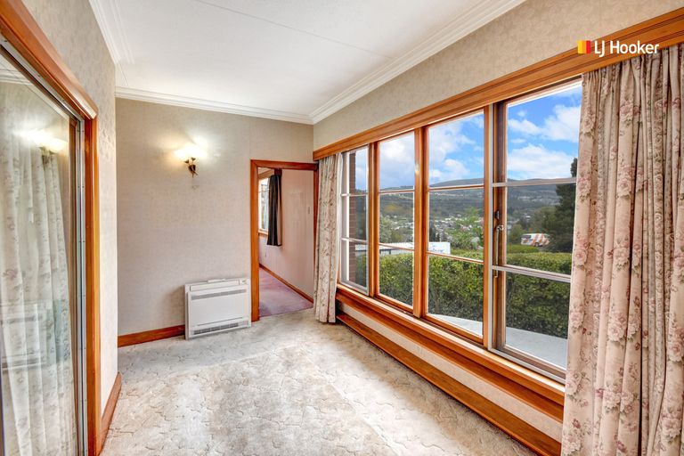Photo of property in 239 Kenmure Road, Kenmure, Dunedin, 9011