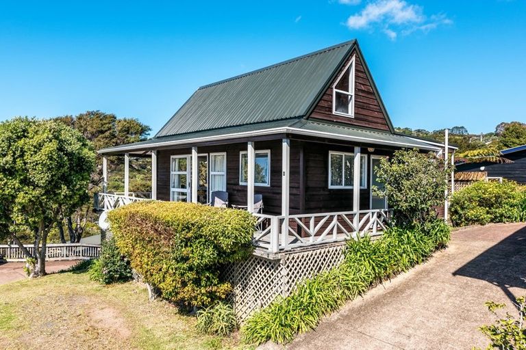 Photo of property in 2/8 Victoria Road North, Devonport, Waiheke Island, 0624