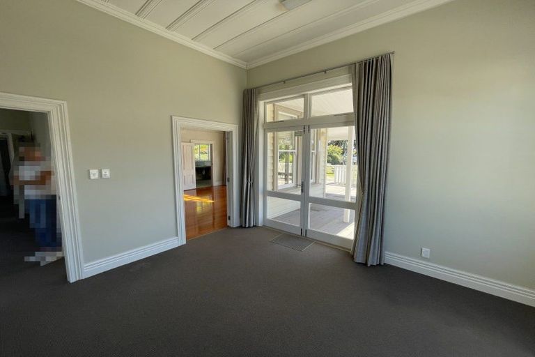 Photo of property in 212 Lake Road, Northcote, Auckland, 0627