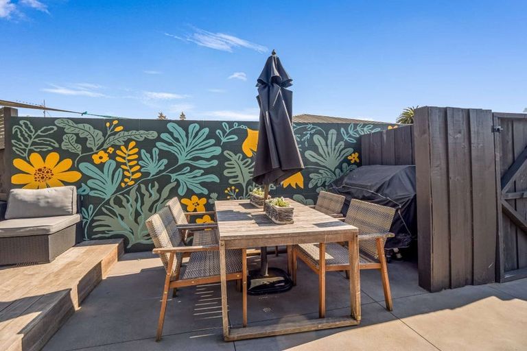 Photo of property in 14 Centaurus Road, Cashmere, Christchurch, 8022