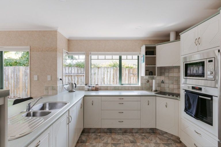 Photo of property in 11 Santa Monica Drive, Papamoa Beach, Papamoa, 3118