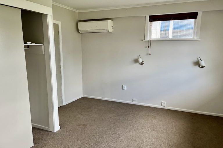 Photo of property in 11 Fordham Street, Beach Haven, Auckland, 0626