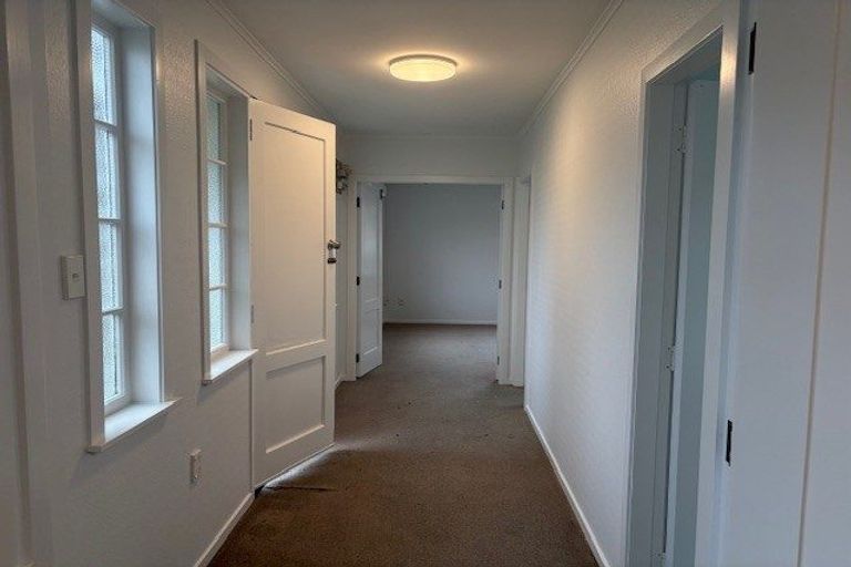 Photo of property in 227 The Parade, Island Bay, Wellington, 6023