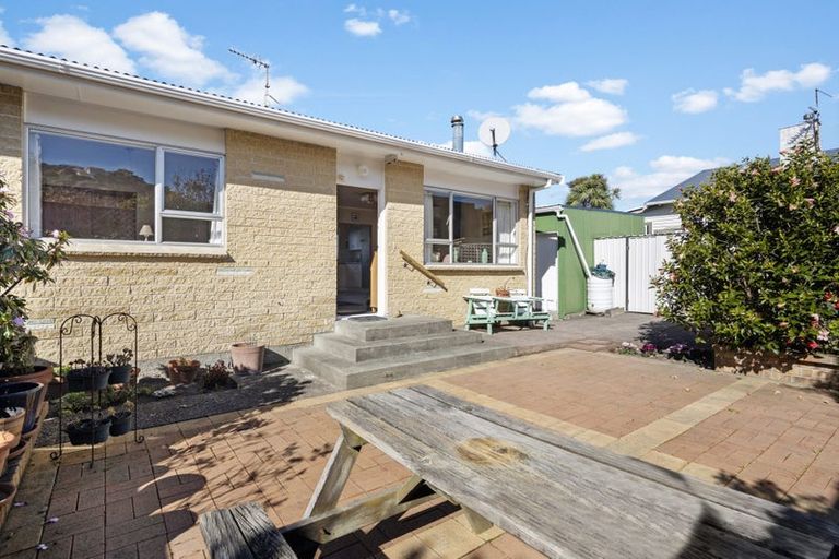 Photo of property in 3/31 Humber Street, Island Bay, Wellington, 6023