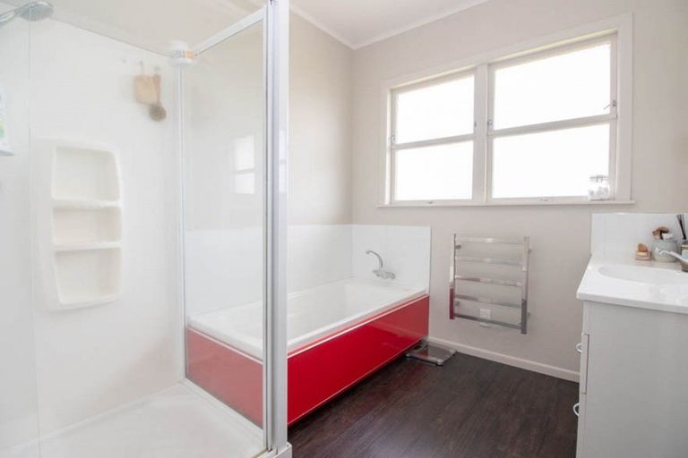 Photo of property in 86 Thames Road, Paeroa, 3600