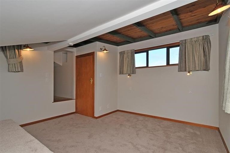 Photo of property in 103 Freyberg Street, Lyall Bay, Wellington, 6022