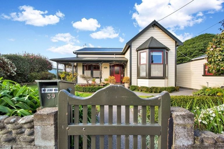 Photo of property in 39 Newton Street, Fitzroy, New Plymouth, 4312