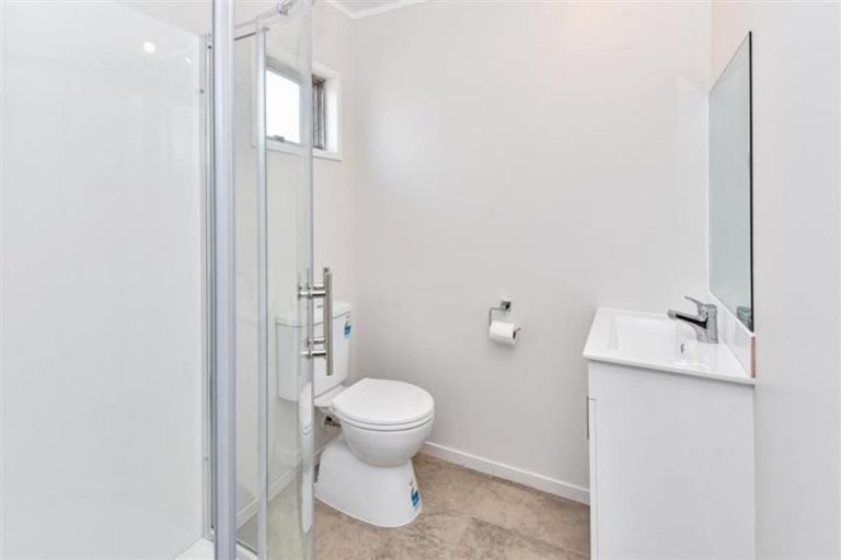 Photo of property in 10 Massine Place, Randwick Park, Auckland, 2105