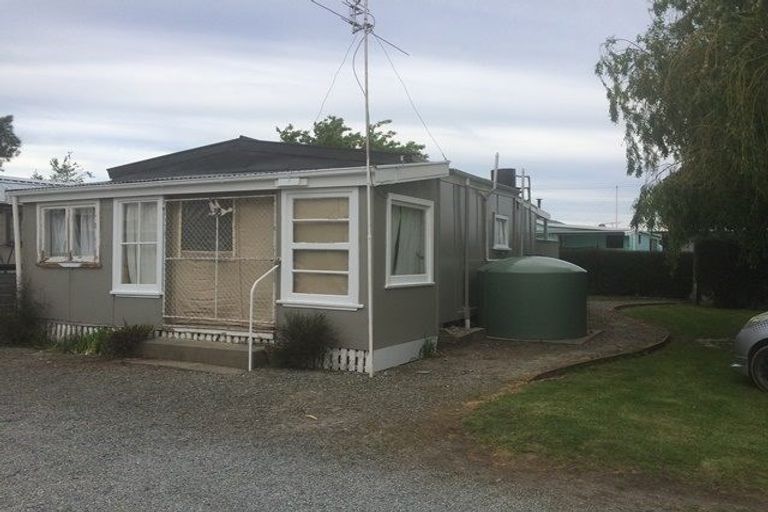 Photo of property in 38 Armstrong Avenue, Carterton, 5713